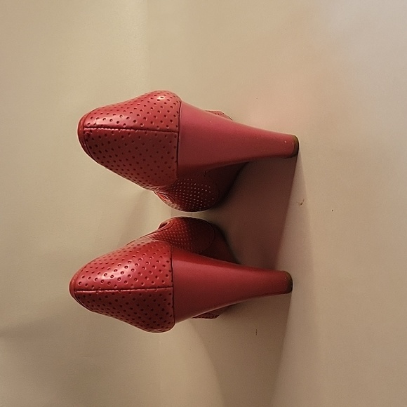 BCBGirls Wedge Heels - Picture 4 of 7